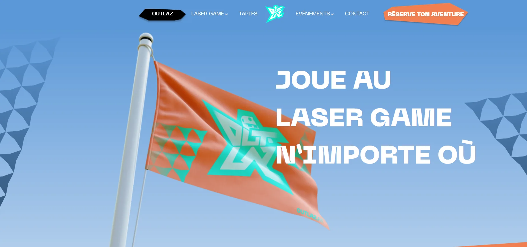 Capture fournie du site Outlaz.fr : drapeau orange, logo turquoise et titre Joue au laser game n'importe où